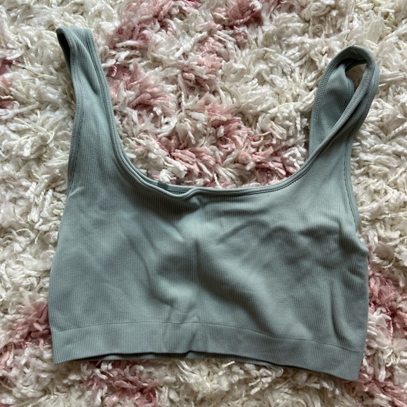 SETACTIVE SCULPTFLEX BOX CUT Light Green Sports bra in Size M. Gently worn. - Picture 2 of 3